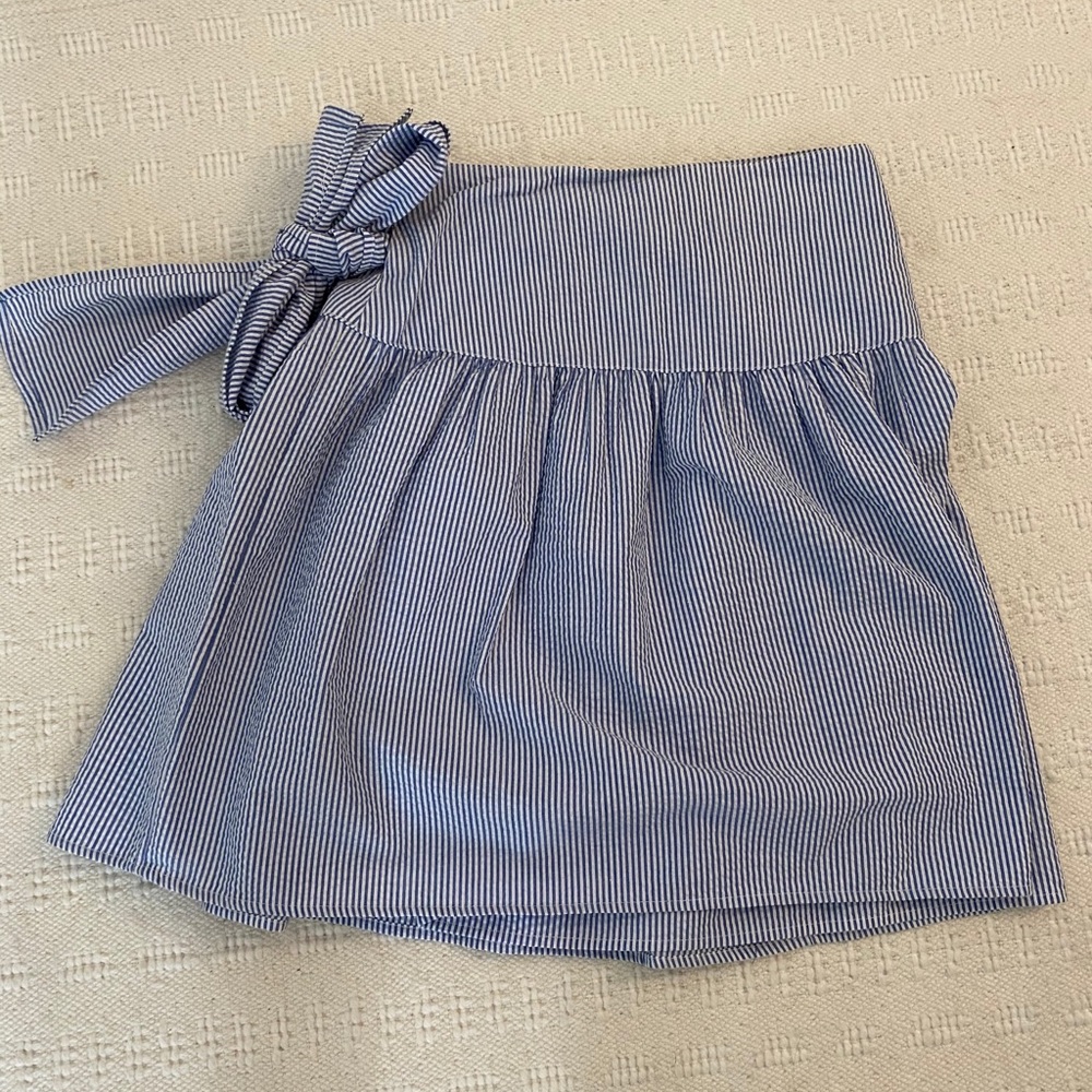 Gypsy one size fits all seersucker wrap skirt